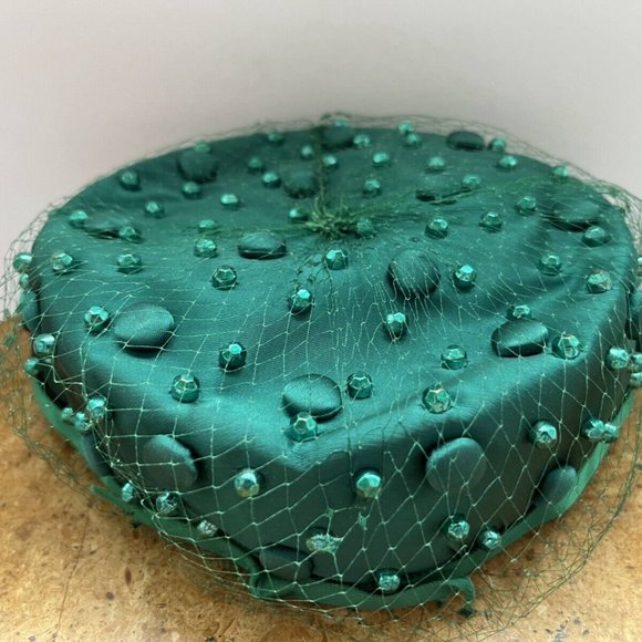 Vintage Hunter Women's Green Pillbox Hats Size W9xH2 w/ Button Studded and Lace - Picture 2 of 13